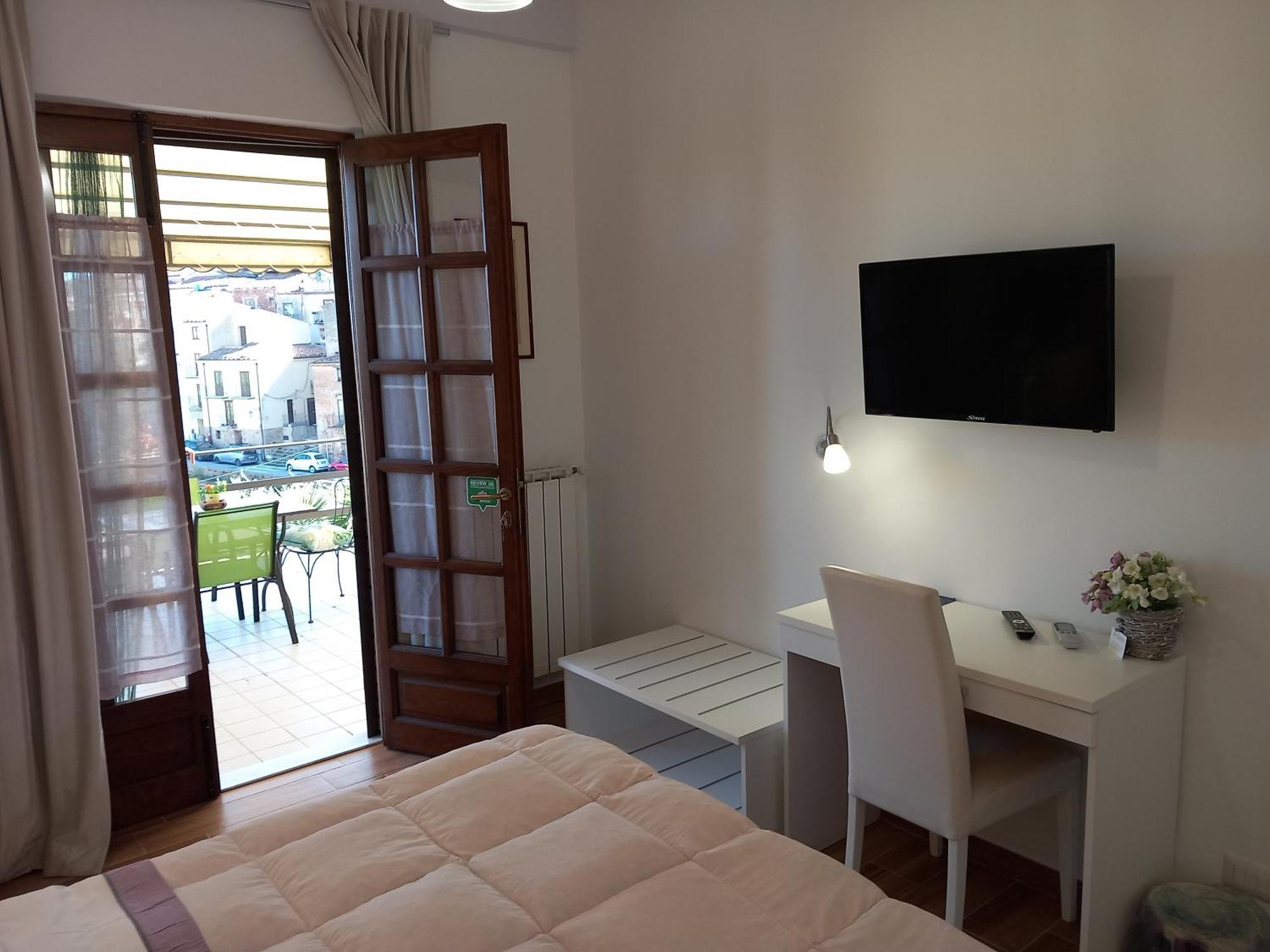 B&B Villa Letizia Кастельбуоно Экстерьер фото