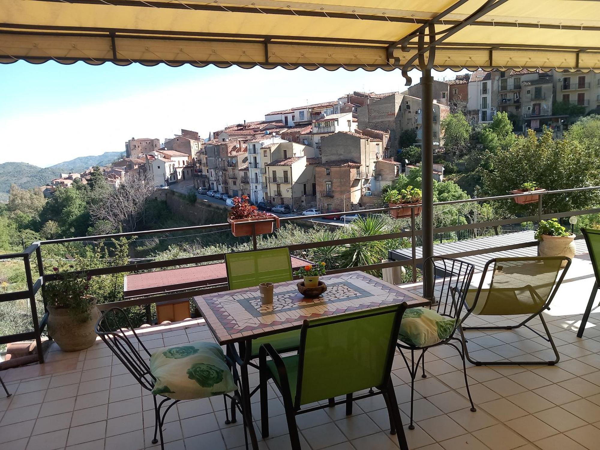 B&B Villa Letizia Кастельбуоно Экстерьер фото