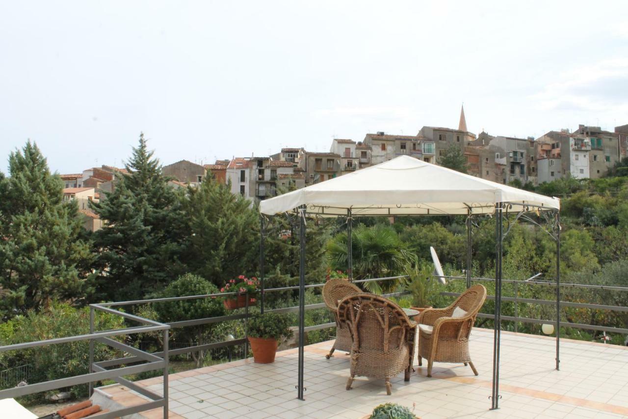 B&B Villa Letizia Кастельбуоно Экстерьер фото