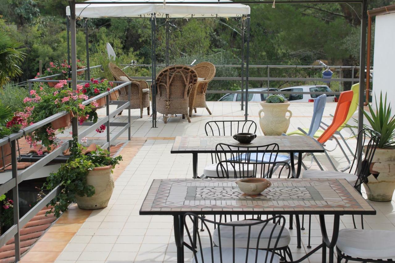 B&B Villa Letizia Кастельбуоно Экстерьер фото